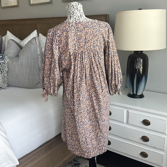 Mirth Belem Dress in Costal Coral - Picture 11 of 14